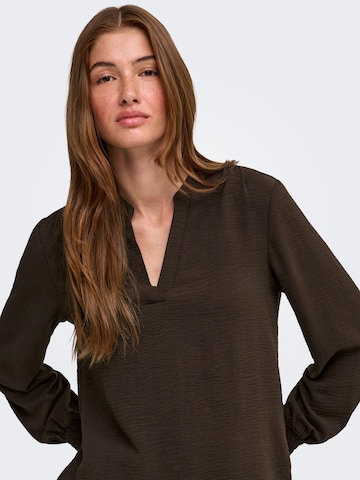 ONLY - Blusa 'ONLMette' em castanho
