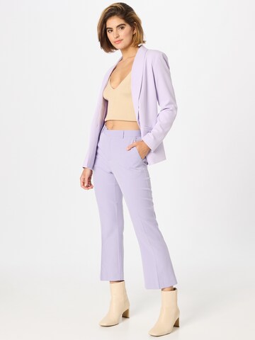 ICHI Normalny krój Spodnie w kant w kolorze fioletowy