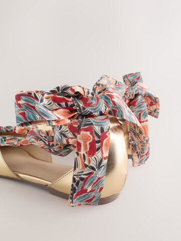 Next Sandaler i guld