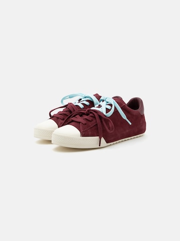 CONVERSE Platform trainers 'CT' in Red
