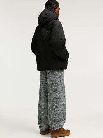 Pull&Bear Vinterjacka i svart