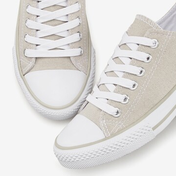 LASCANA Sneaker low in Beige