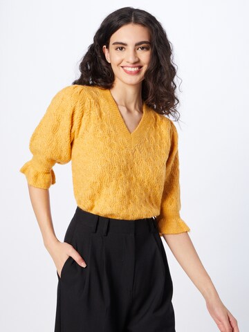 Kaffe Sweater 'Valina' in Yellow: front