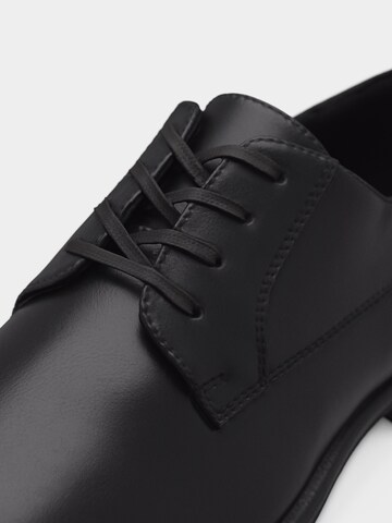 CALL IT SPRING Schnürschuh 'BURNHAM' in Schwarz