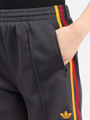 Regular Pantalon ADIDAS ORIGINALS en noir