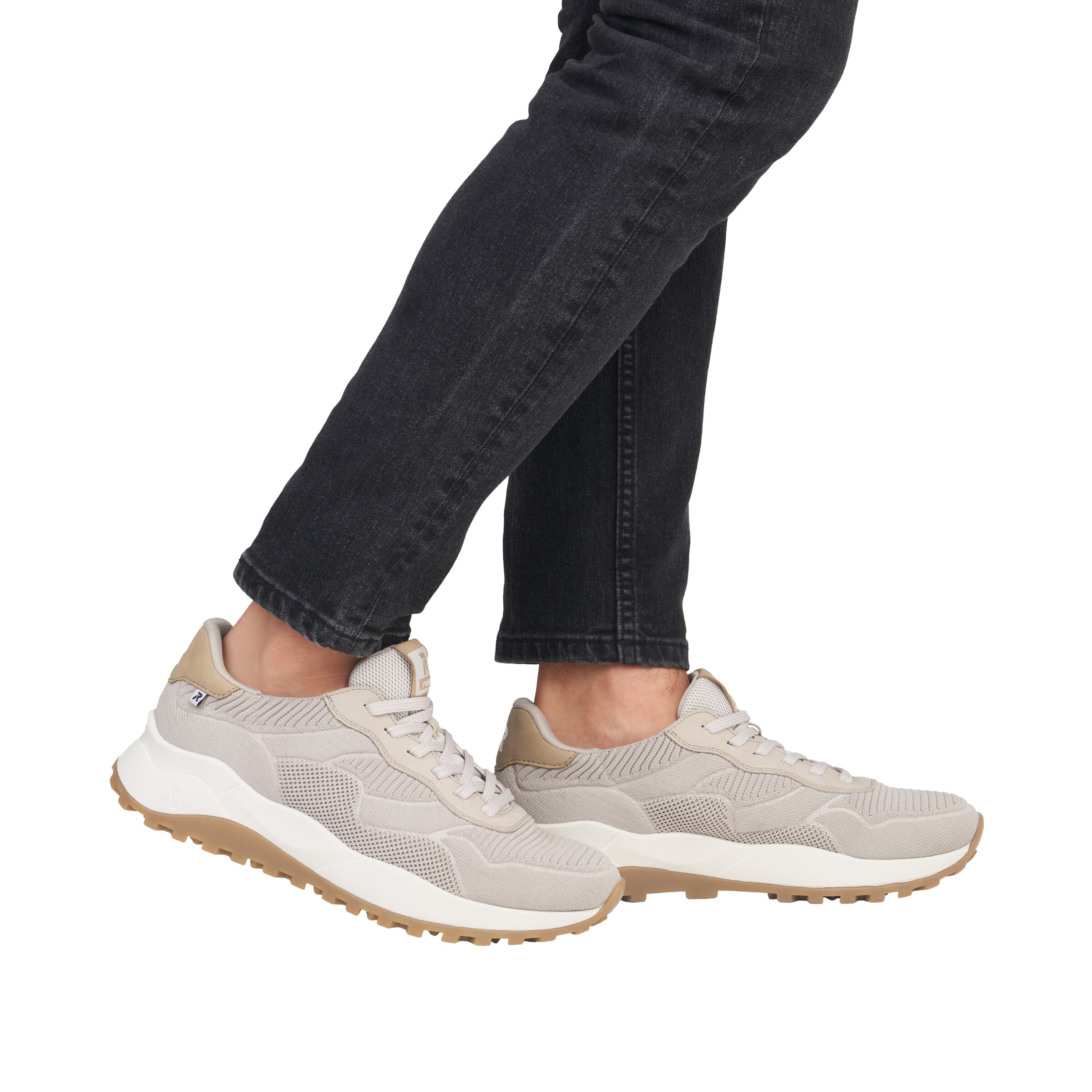 Baskets basses 'U1302' Rieker Sport en beige