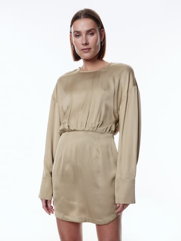 Robe 'Noa' EDITED en vert : devant