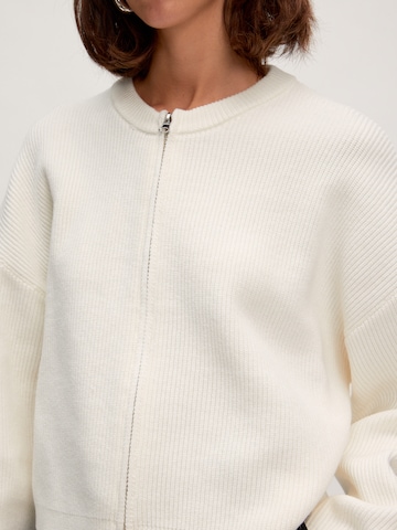 EDITED Knit Cardigan 'Llleana' in White