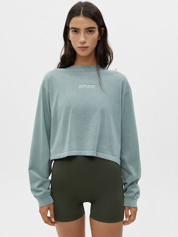 Tricou de la Pull&Bear pe albastru: față