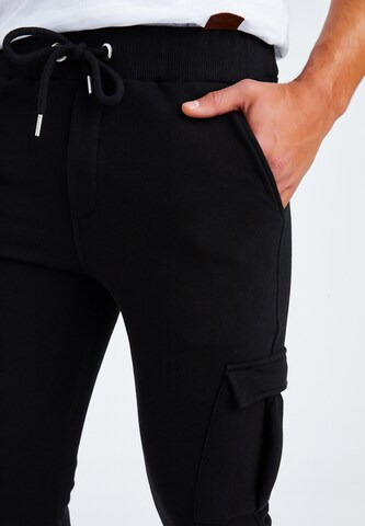 Leif Nelson Slimfit Jogginghose in Schwarz