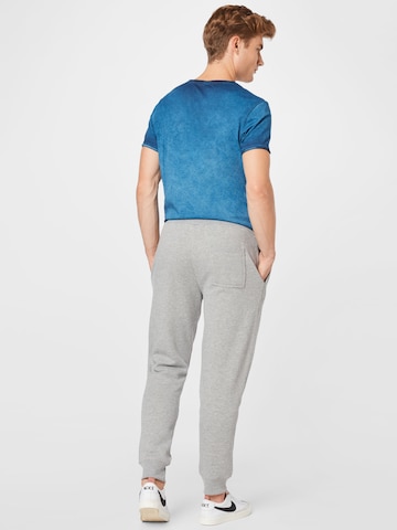 Pepe Jeans tavaline Püksid 'ARON', värv hall