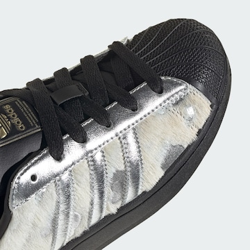 ADIDAS ORIGINALS - Zapatillas deportivas bajas 'Superstar II' en blanco