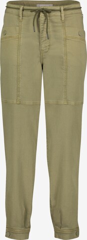 Betty & Co Tapered Broek in Groen: voorkant