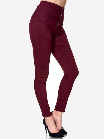 Elara Skinny Jeans in Red
