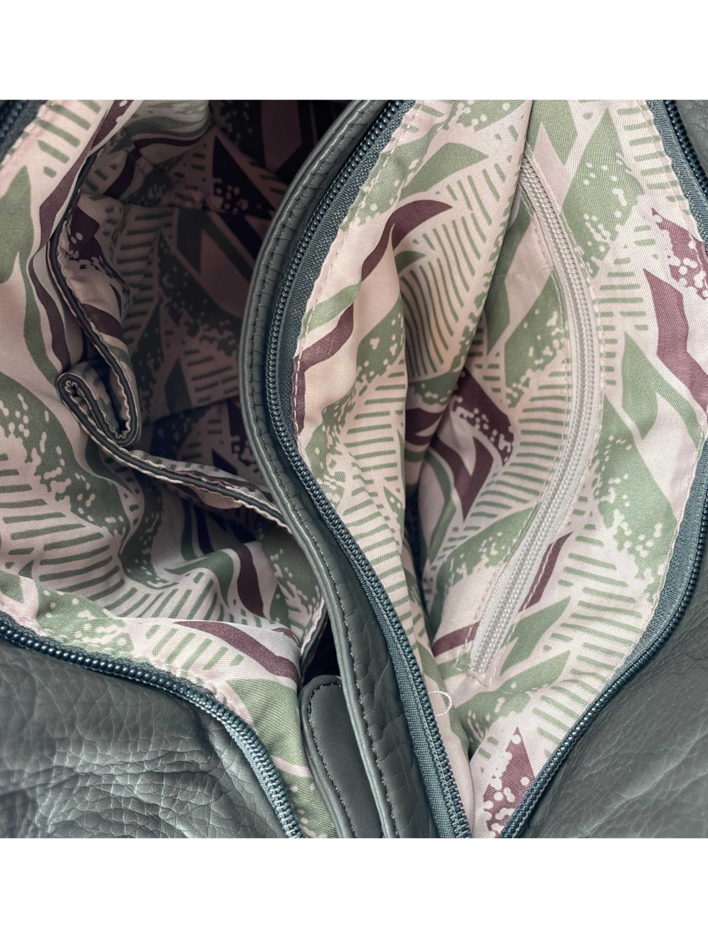 Kumixi Handtasche‌‌‌‌‌‌‌‌ in Grau