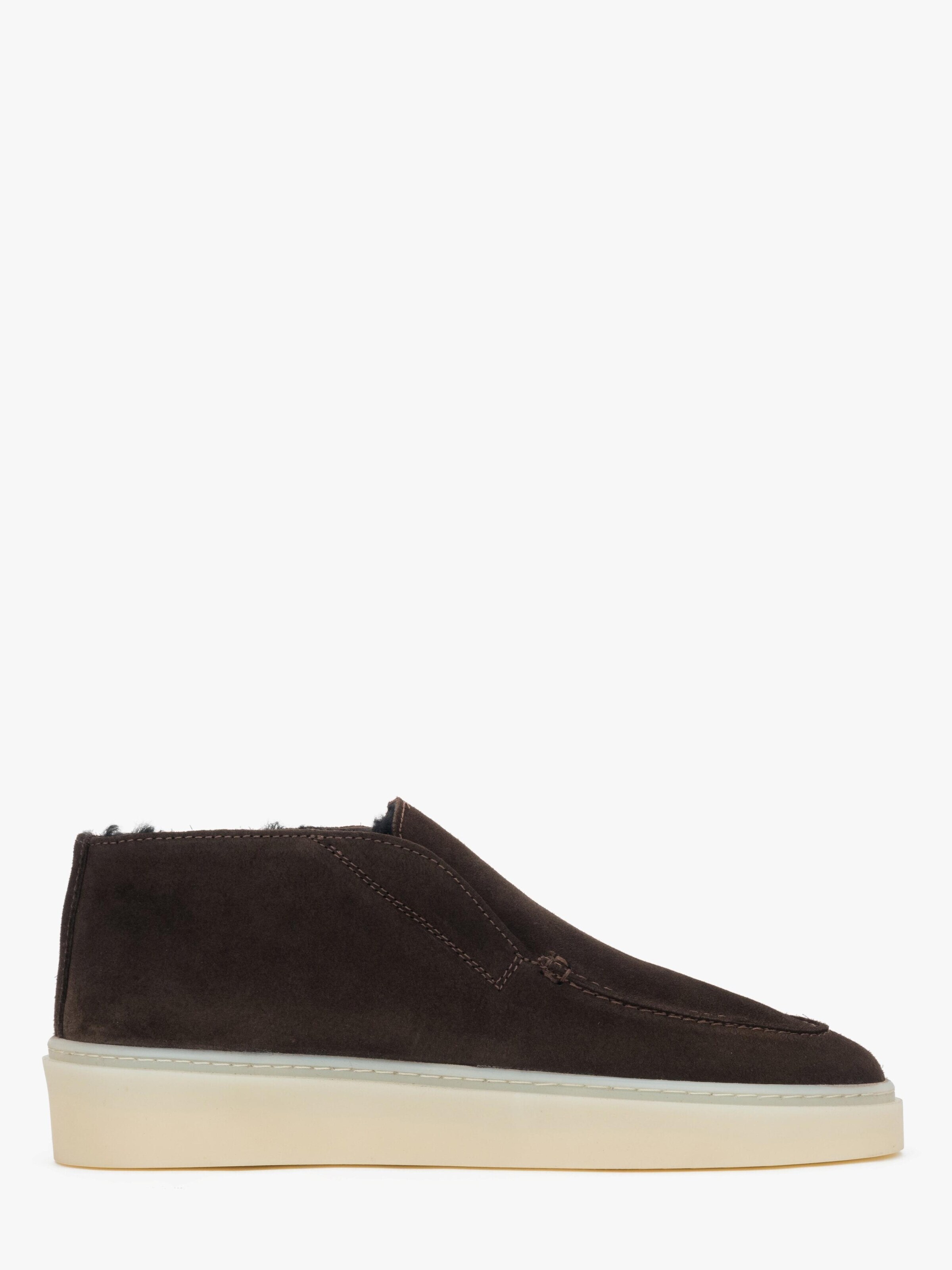 Estro Classic Flats in Brown