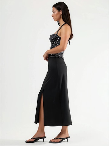 Gonna di Qu Style in nero