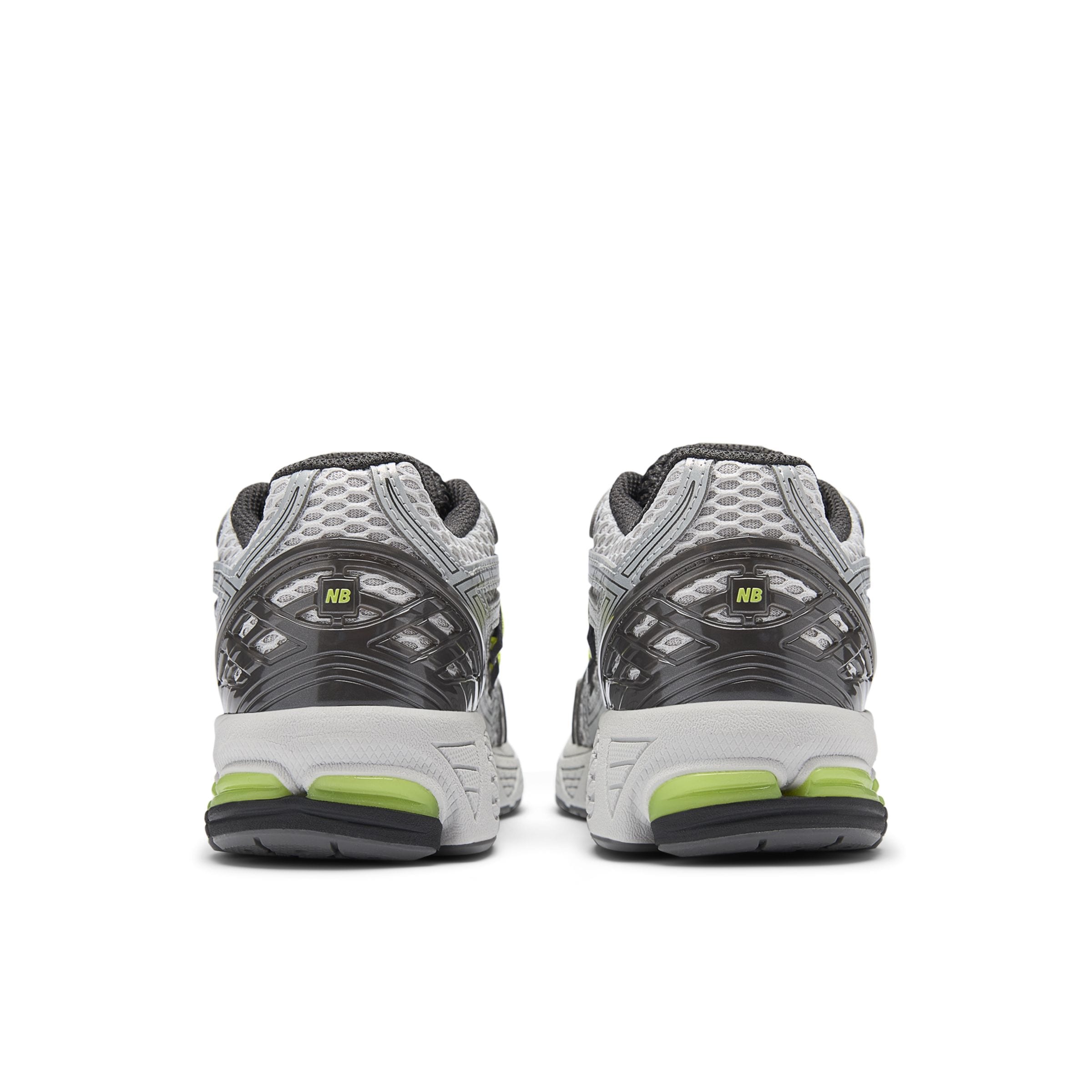 new balance Sneaker '1906' in Grau