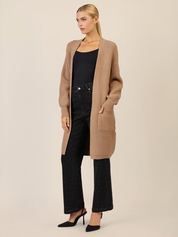 APART Strickjacke in Beige