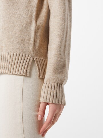 VILA Sweater in Beige