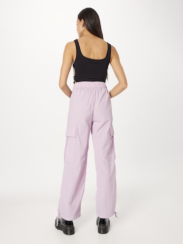 Regular Pantalon cargo Nasty Gal en violet