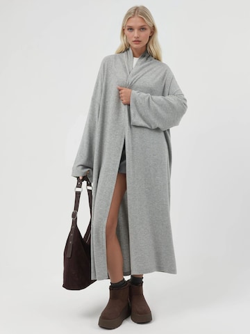Cappotto in maglia di Busem in grigio
