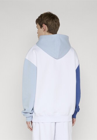 ROCAWEAR Bluzka sportowa w kolorze biały