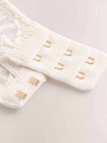Next Triangel BH in Beige