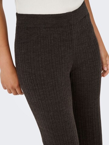 Baggy Pantaloni 'ONLThea' di ONLY in marrone
