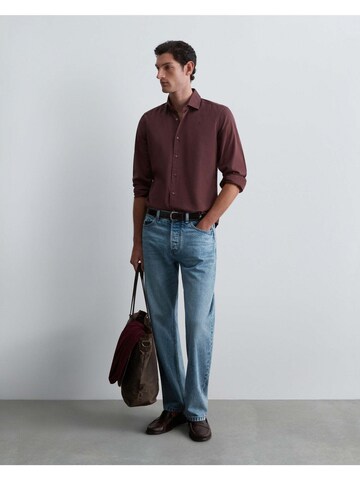 Coupe regular Chemise ' ' Scalpers en rouge : devant