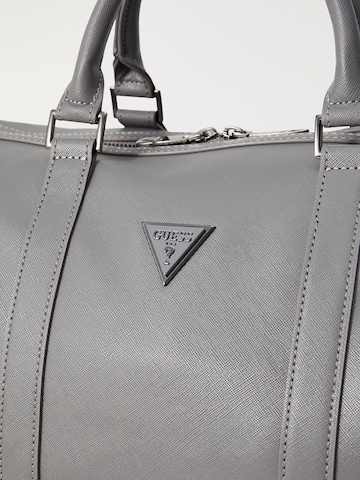 GUESS Τσάντα σαββατοκύριακου 'MILANO' σε γκρι