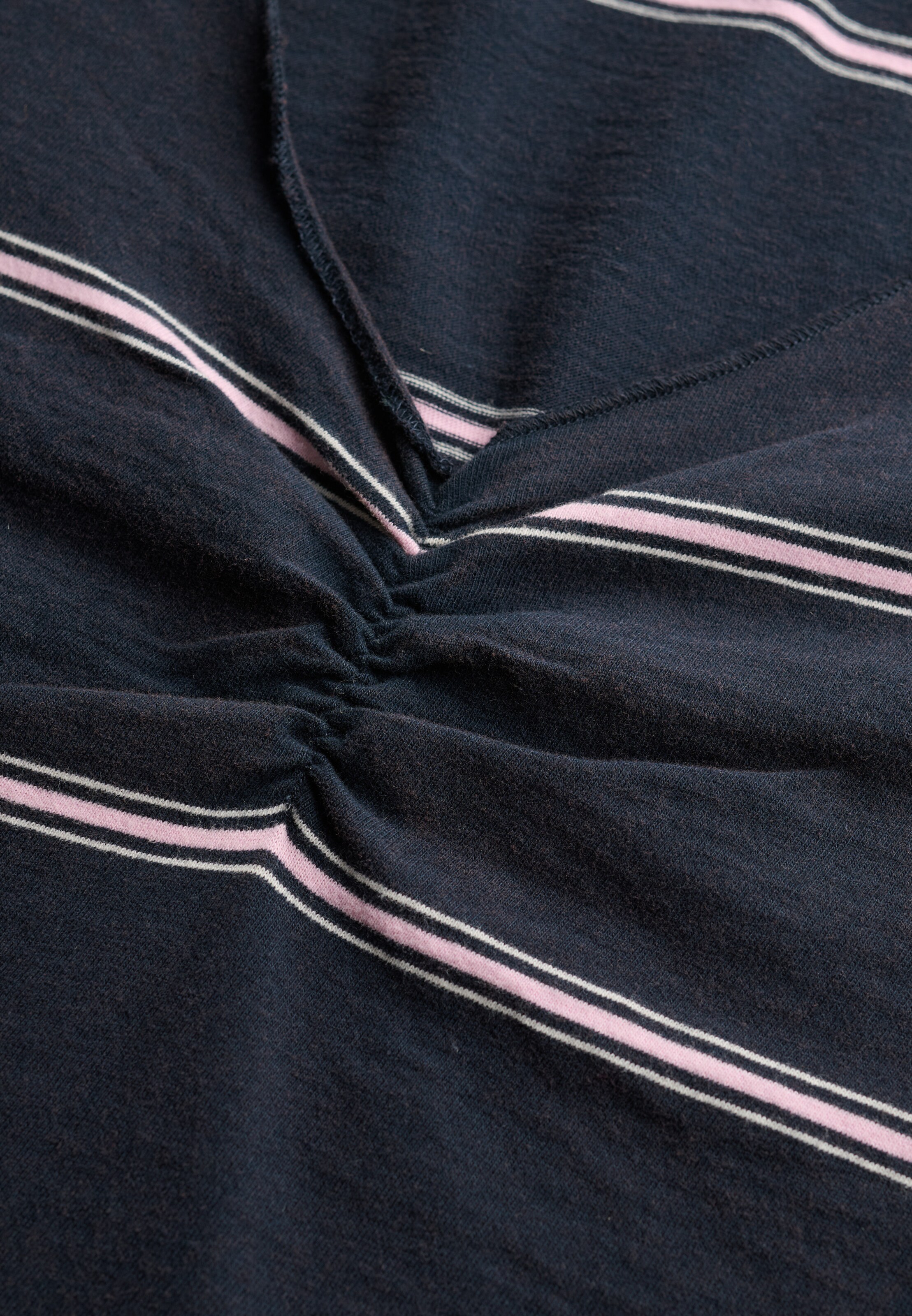 T-shirt 'Athletic Essentials' Superdry & Co en bleu