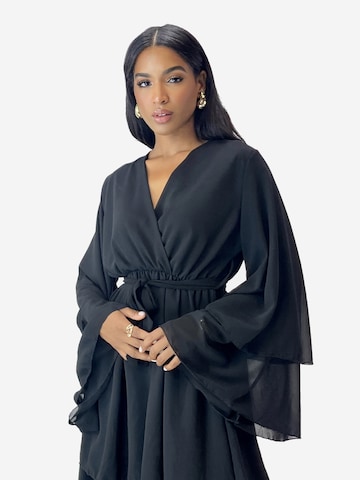 Elara Kleid in Schwarz