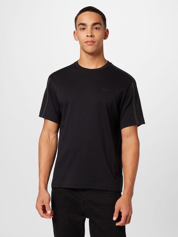 Calvin Klein T-shirt i svart: framsida