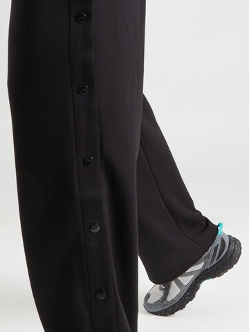 Regular Pantalon de sport aim'n en noir