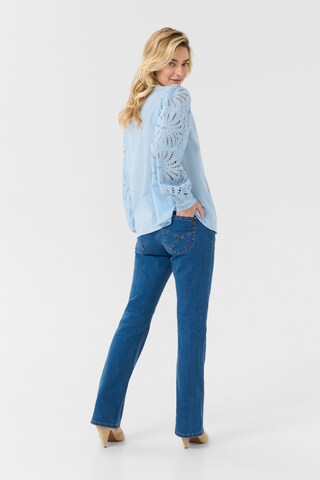 Cream Blouse 'Diana' in Blue
