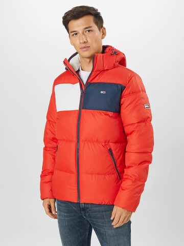 Tommy Jeans Winter jacket in Red: front