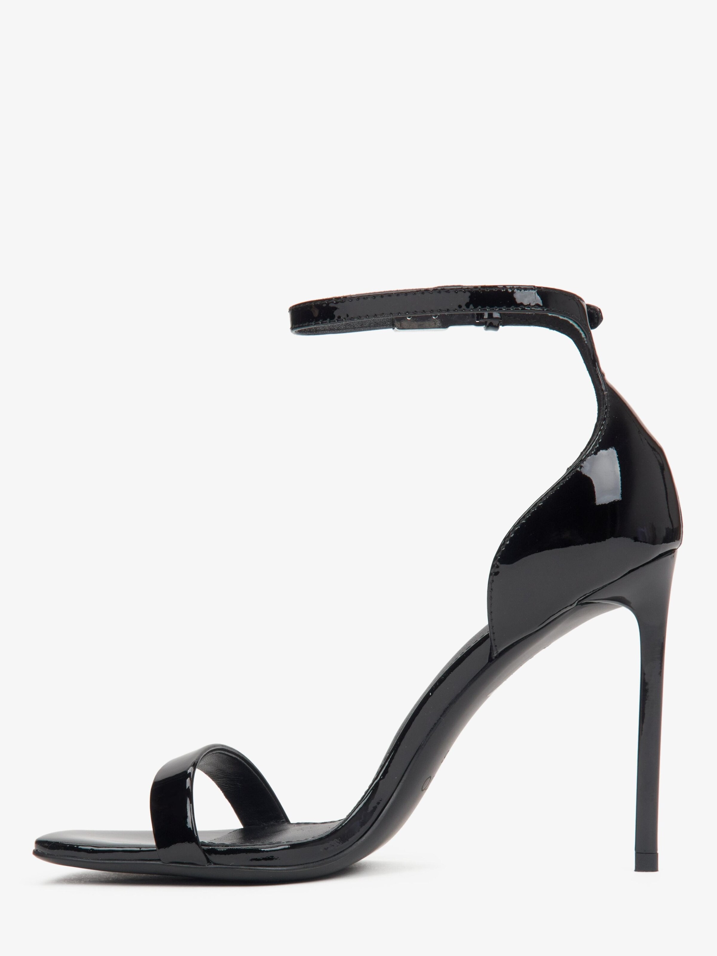 Estro Sandal '9617' in Black