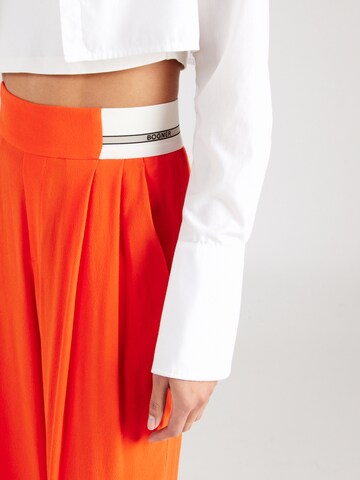 Wide Leg Pantalon à pince 'Jacky' BOGNER en rouge