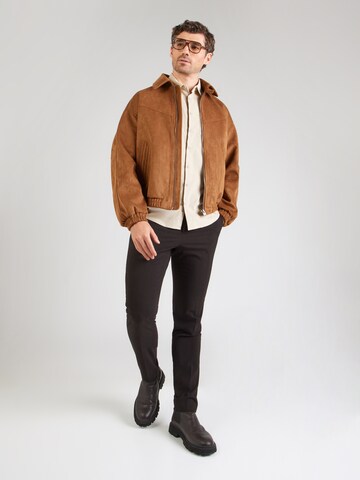 Coupe regular Chemise No Excess en beige