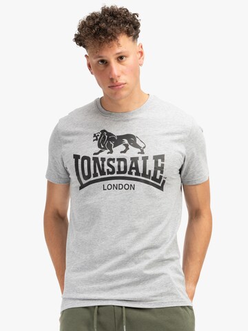 LONSDALE Футболка ' LOSCOE ' в Серый: спереди