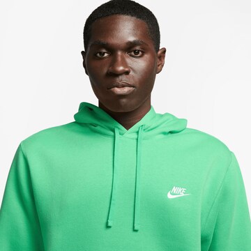Nike Sportswear Regular Fit Sweatshirt in Grün