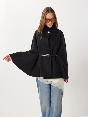 Veste d’hiver 'Jacken' Happiness İstanbul en noir