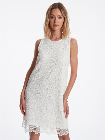Robe de cocktail Ana Alcazar en blanc : devant