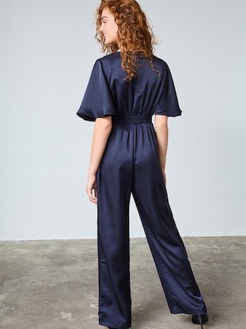 SISTERS POINT Jumpsuit 'GISELA' in Blau