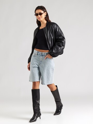 Champion Authentic Athletic Apparel T-shirt i svart