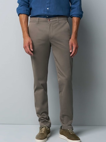 MEYER Regular Chino trousers 'M5' in Brown: front