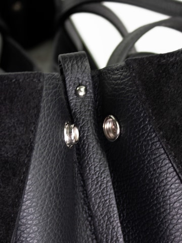 lePelou Schultertasche 'TARA' in Schwarz