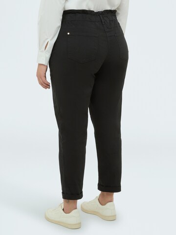 Regular Pantalon Fiorella Rubino en noir