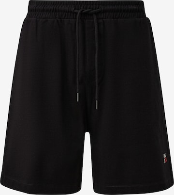 QS Regular Shorts in Schwarz: Vorderseite